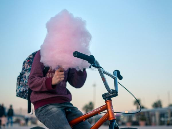 Những mốc thời gian hạnh phúc: Những mùa Tết ngọt kẹo bông gòn