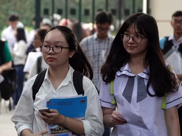 Tuyển sinh từ năm 2021: Trường ĐH không thể dựa hoàn toàn vào kỳ thi THPT