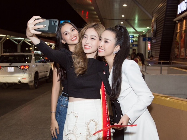Á hậu Thuý An chính thức lên đường sang Ai Cập dự thi "Miss Intercontinental 2019"