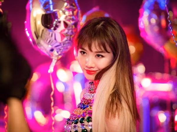 Hari Won ra mắt MV "Cuối cùng anh cũng đến" mang đậm màu sắc Hàn Quốc