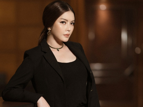 Lý Nhã Kỳ mua lại dự án phim Thiên Đường, tiếp tục mời Han Jae Suk tham gia