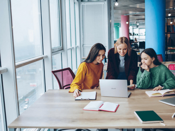 Mua laptop năm 2020, các bạn học sinh cần lưu ý điều gì?