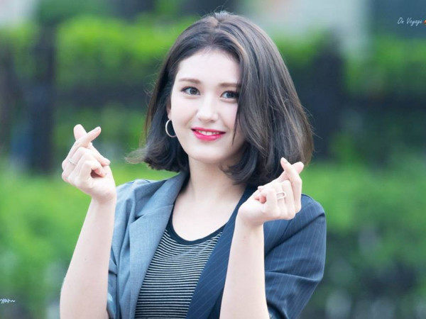 Somi bất ngờ rời JYP dù sắp debut trong nhóm nữ mới, fan lo sợ "có biến"