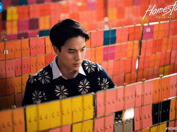 Gặp lại chàng “Steve Pat” Teeradon Supapunpinyo của "Bad Genius" trong "Homestay"