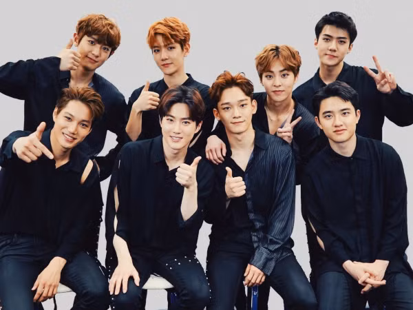 Bạn đã gia nhập trào lưu đổi logo hoa thiên điểu chào đón EXO trở lại chưa?