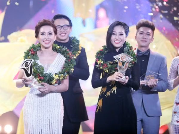 Liêu Hà Trinh - Phụng Yến đăng quang Én Vàng 2016