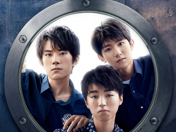 TFBOYS trưởng thành trong bộ ảnh mới với tên gọi “Mười năm”, đáp trả các tin đồn tan rã 