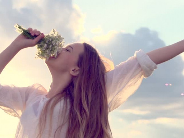 Còn chờ gì nữa mà không yêu chính mình, bởi bạn tuyệt hơn mình tưởng rất nhiều