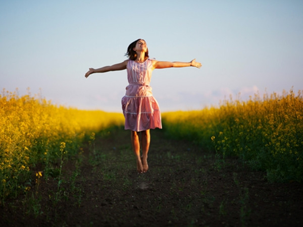 7 thói quen thực hiện chỉ mất 5 phút nhưng chắc chắn giúp bạn sống vui tươi hơn!