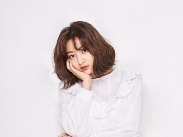 Ngày nào còn bị chê là không xứng với TWICE, giờ đây Jihyo đã thành visual rồi