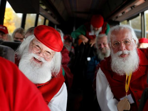 "Đột nhập" trường đào tạo ông già Noel, ngập tràn bất ngờ thú vị!