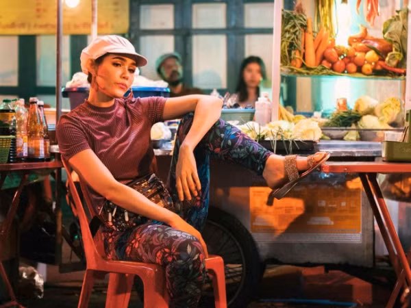 Xem hết phim Tết rồi thì hãy tiếp tục cười nghiêng ngả với “Thế thân bá đạo”