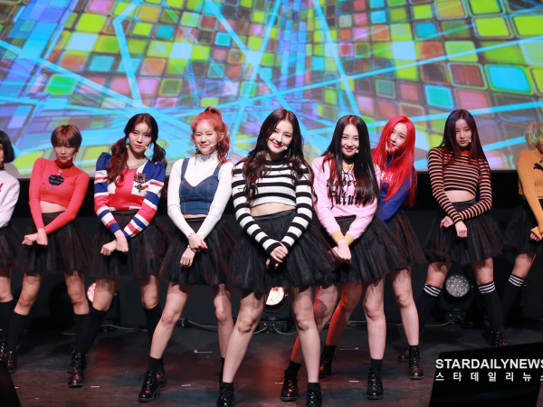 Gây nhiều tranh cãi nhưng không thể phủ nhận thành công của Momoland!