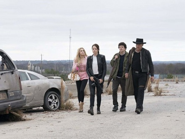 Rất nhiều chủng loại zombie mới sẽ hù dọa bạn trong “Vùng đất thây ma”