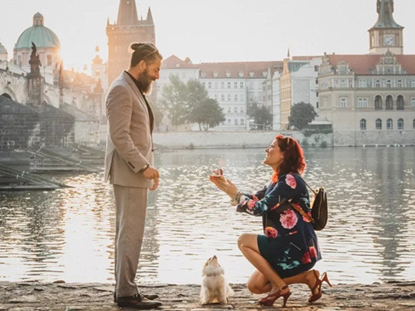 Bốn năm mới có một ngày 29/2 để phụ nữ tỏ tình, cầu hôn bạn trai