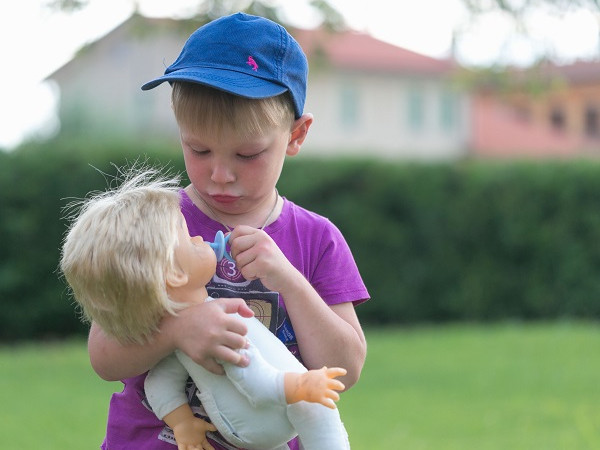 Shark Thái Vân Linh: "Bé trai cũng nên chơi búp bê để học cách chăm sóc người khác"