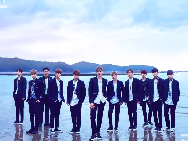 Các chàng trai Wanna One vừa chính thức debut đã nhanh chóng đạt All-kill
