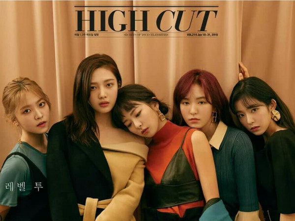 Sau tất cả, lightstick chính thức của Red Velvet đã lộ diện, xinh yêu đến không ngờ