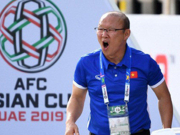 Clip: Thầy Park tức giận khi học trò bị phạm lỗi, dân mạng vẫn phì cười vì quá đáng yêu