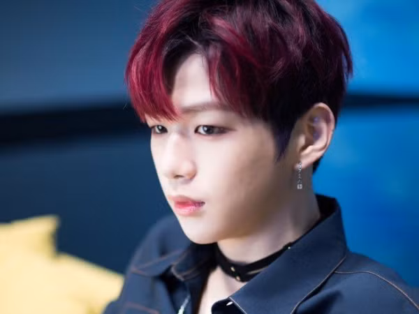 Ra riêng chưa lâu, Kang Daniel đã dính nghi án đạo nhái sản phẩm của đồng nghiệp