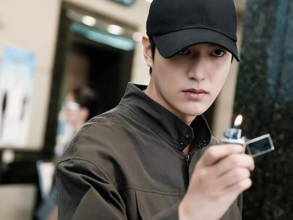 Vì sao "trai hư" lại luôn có một sức hút khó tả với hội chị em?