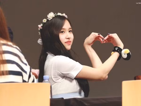 “Bắn tim” đã xưa rồi, idol K-Pop đang lao vào thử thách thả tim kiểu mới khó hơn nhiều