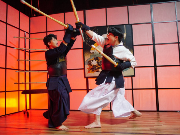 Tái ngộ đạo diễn Luk Vân trong phim mới, Harry Lu trở lại mạnh mẽ sau thời gian dài "ở ần"