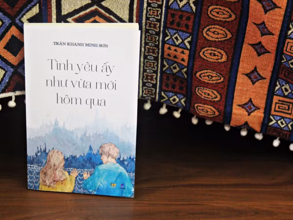 “Tình yêu ấy như vừa mới hôm qua”: Bước qua ngày cũ để đón bình minh