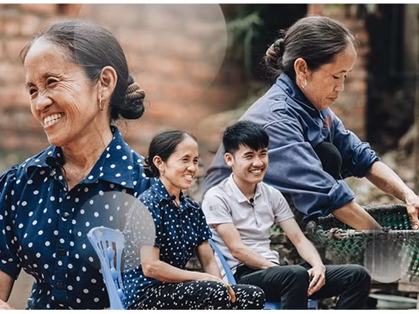 Bà Tân Vlog, hay chuyện người bình thường có thể đánh bại các siêu anh hùng