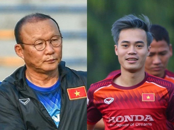 Thấy Văn Toàn, HLV Park nhuộm tóc, fan trêu "tóc thầy xanh, tóc con đã bạc"