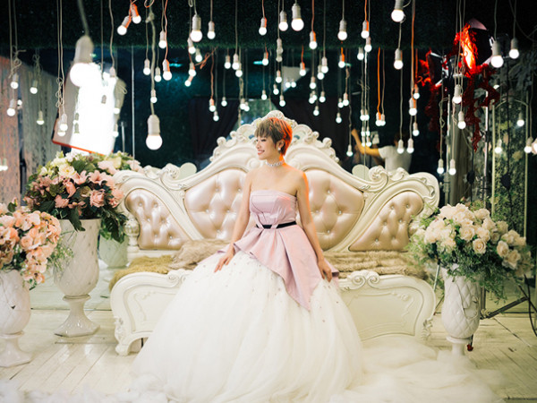 Diện tóc ngắn tomboy, Pha Lê vẫn xinh xắn như một tiểu thư