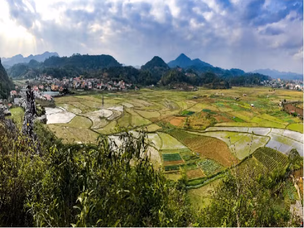 Những trạm dừng chân đáng yêu và... kinh hoàng trong chuyến du lịch bụi xuyên Việt 