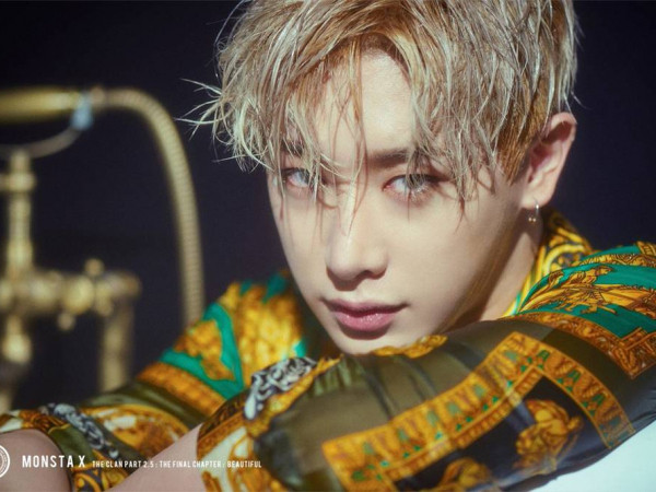 Wonho (Monsta X) mất điểm trầm trọng chỉ vì để lộ hình nền điện thoại