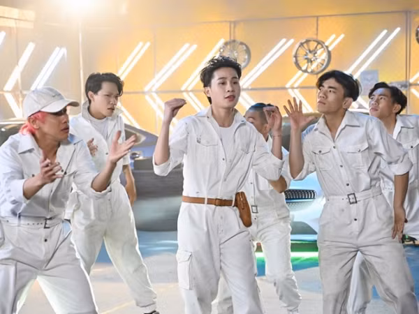 MV mới vừa đạt Top 1 trending, facebook cá nhân của Jack bỗng dưng "bay màu"?