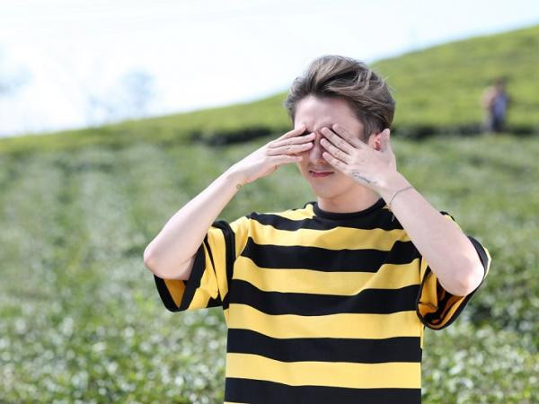 Sky vẫn đang say sưa với album đầu tay, Sơn Tùng đã hé lộ sản phẩm mới