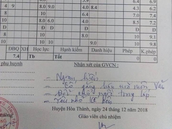 Lời phê "Yêu nhỏ kế bên" của cô chủ nhiệm đánh trúng tim đen của nam sinh