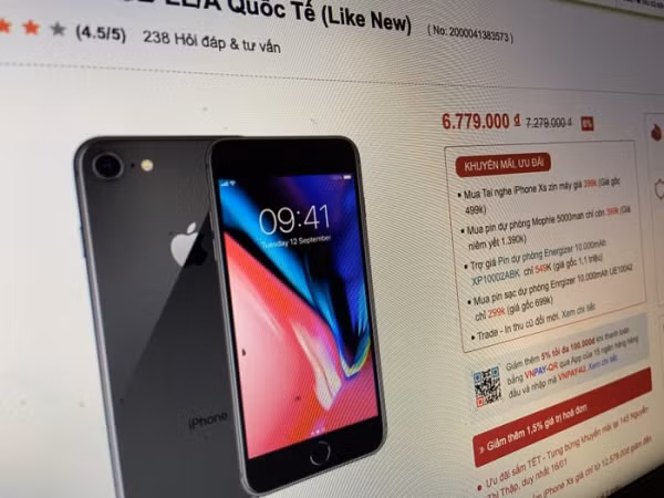 iPhone 8 quốc tế cũ tràn về Việt Nam với giá hơn 6 triệu đồng dịp cận Tết