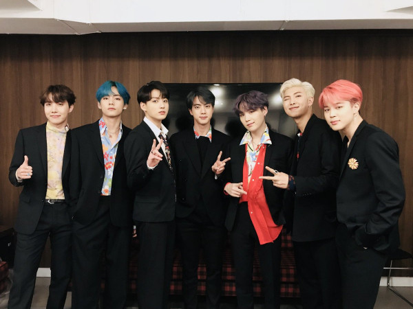 BTS trở thành nghệ sĩ K-Pop đầu tiên trong năm 2019 đạt "Perfect All-Kill"