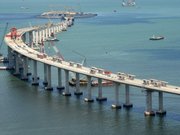 Ngắm siêu cầu vượt biển dài nhất thế giới của Trung Quốc