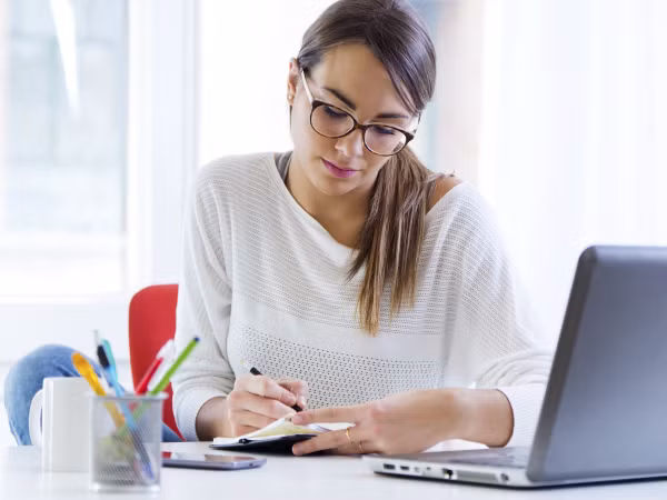 Horoscope - Giữa "ma trận" nghề nghiệp, công việc lý tưởng nào đang chờ bạn?
