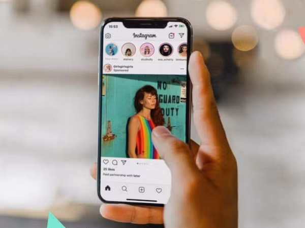 Instagram vừa ra mắt tính năng thêm lời bài hát vào Stories cực hợp cho "hội sống ảo"