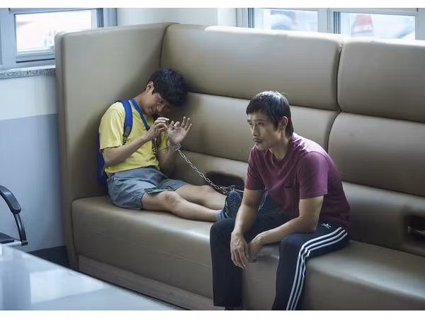 Lee Byung-hun và sự chuyển mình nhẹ nhàng đầy ấn tượng