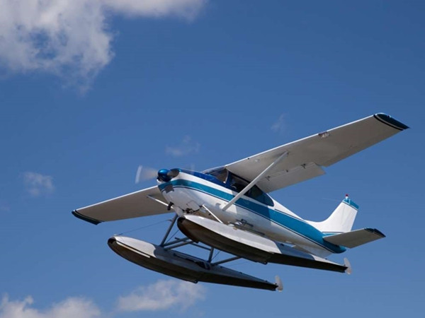 Bạn teen 13 tuổi “lấy trộm” máy bay và cái kết không thể tốt đẹp hơn!