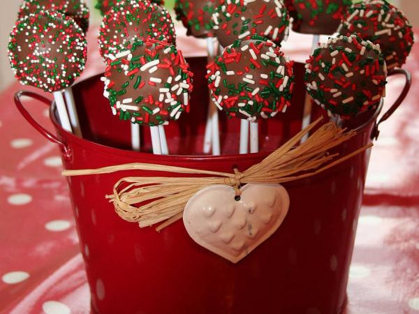 Vào bếp: Học ngay công thức làm bánh dễ như ăn kẹo mùa Noel