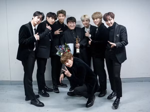 Bang PD của BTS lần thứ 2 được Billboard vinh danh trong "International Power Players"