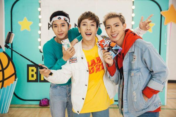 MONSTAR chính thức tung MV #BabyBaby phiên bản selfie với lời rap mới cực chất