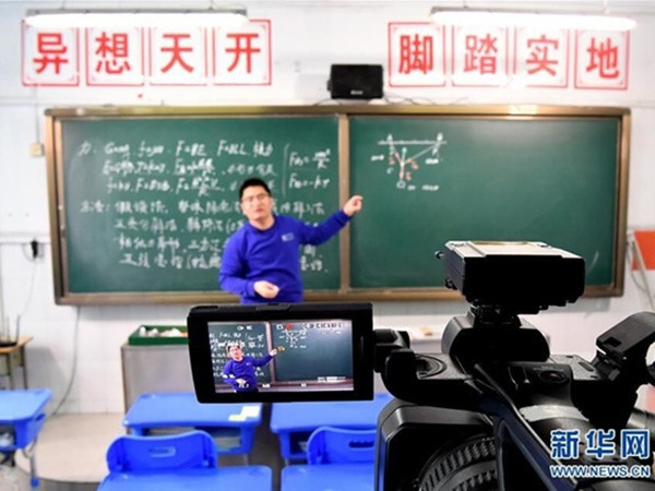 Trung Quốc giữa dịch corona: Học hành, mai mối, kết hôn đều online