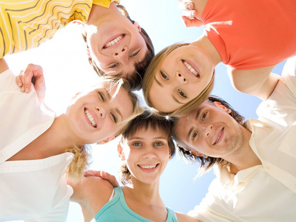 Thế giới đang dần trở nên tốt đẹp hơn: Hãy lạc quan như thế giới đang là… bạn nhé!