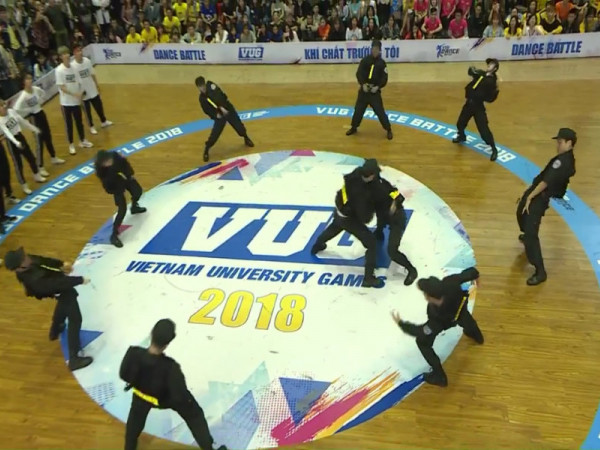 Dân mạng đổ rầm rầm trước màn nhảy đối kháng "chất lừ" của sinh viên Học viện Cảnh sát 