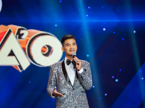 Mạc Văn Khoa mong khán giả không “ném, đá” mình trong lần đầu làm MC